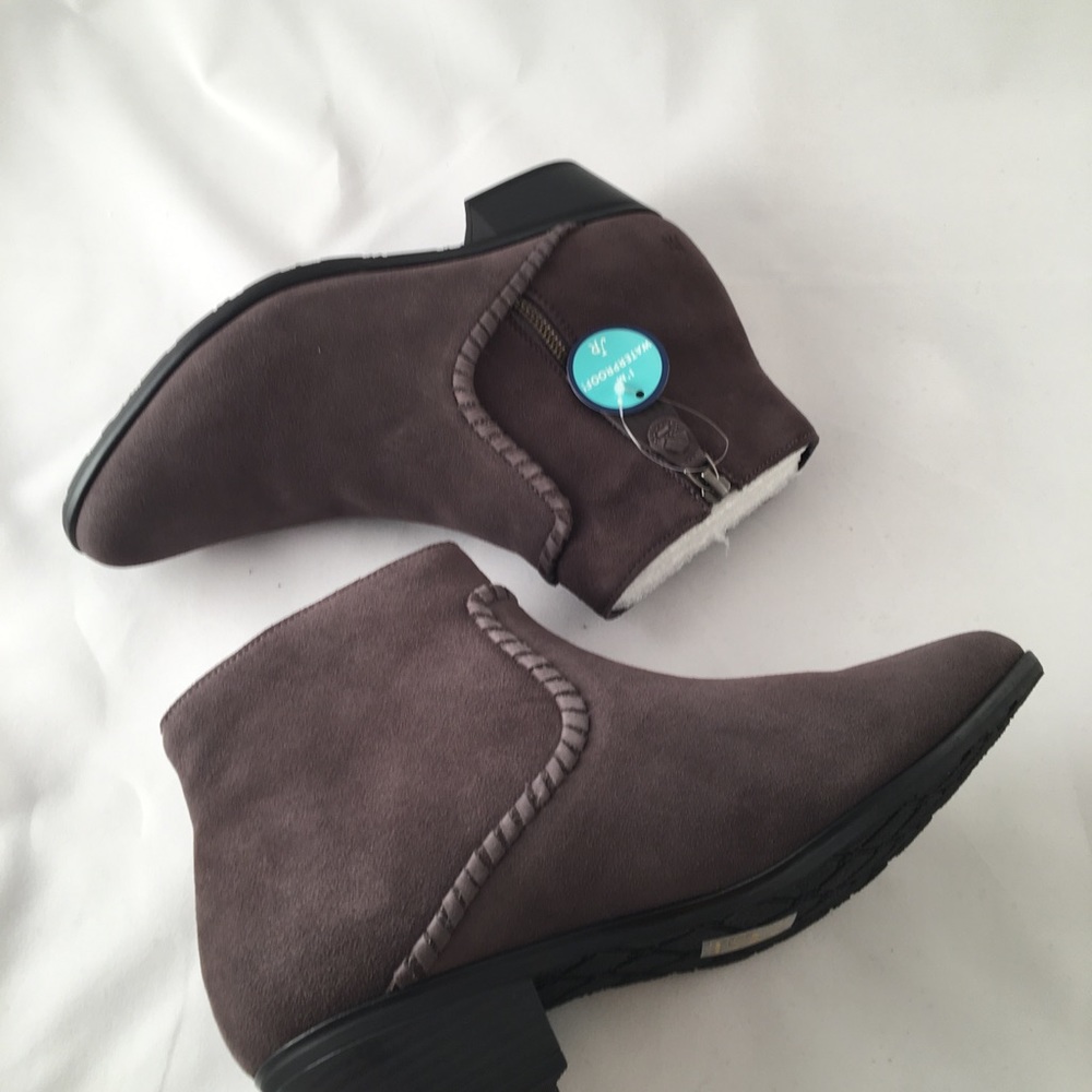 Jack Rogers Dylan suede boots size 9.5 NWT